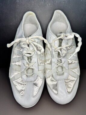 Nfinity Evolution Cheer Shoes White Women’s 8.5 NF-1003-0000 New Without Box